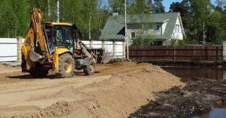 Отсыпка грунта Боровичи, цена от 208 руб.