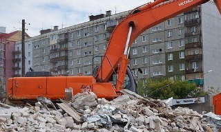 Вывоз строительного мусора с участка в Боровичах недорого от 1557 руб. | 2Землекопа-Брв