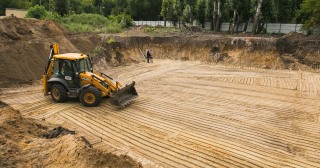 Разработка котлована Боровичи, цена от 312 руб./м3.